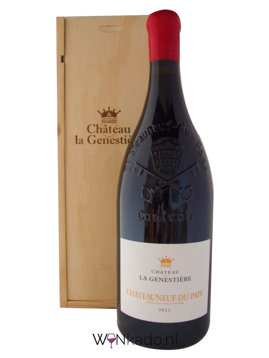 magnum-chateauneuf-du-pape-la-genestiere-wijnkado-relatiegeschenken Magnum wijn van 1,5 liter naast een standaard wijnfles van 75 cl